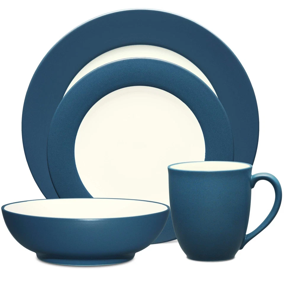 Noritake Colorwave Rim 4-piece Place Setting in Blue