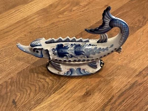 GZHEL Russian Porcelain Sturgeon Shape Lidded Caviar Bowl Blue White Gold Gilt - Picture 1 of 12