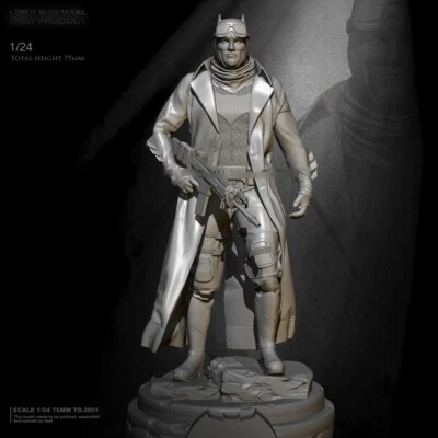 1/24 resin figures kit model Batman with assault rifle Unassembled Unpainted - Image 1 of 4
