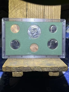 1991-D Uncirculated Bank Set of 5 Coins From US Mint - Picture 1 of 16