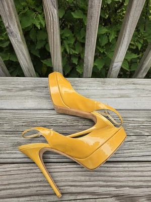 Zapatos de tacón JIMMY CHOO Nova dorado amarillo punta abierta 38,5 / EE. UU. 8 Foto 1 de 4