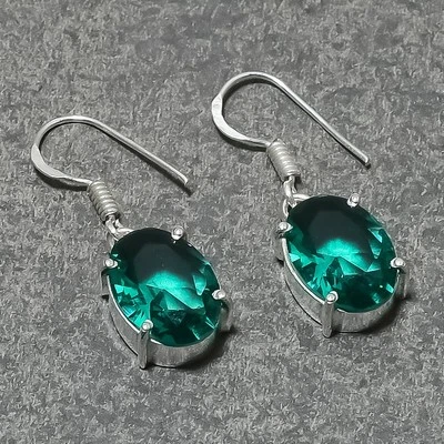 Brincos de solitário feitos à mão de pedra preciosa formato oval facetado apatita 1,40" - Imagem 1 de 4