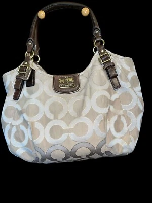 ¡De colección! Bolso Cartera Grande COACH Madison Abigail Op Art con Lurex Dorado y Cuero Foto 1 de 4