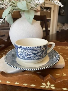 1 tazza e piattino caffè vintage Currier e Ives Royal China blu ricambio - Foto 1 di 4