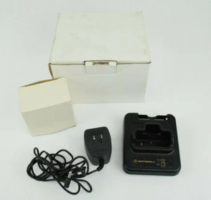 Motorola NLN3305C Desktop Charger and Adapter - Picture 1 of 3