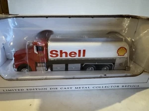 SpecCast 1:64 Scale Shell Oil 385 Peterbilt Fuel Tanker Truck No. 33019 In Box - Picture 1 of 10