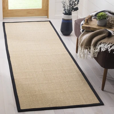 Alfombra Corredor Colección Fibra Natural - 2'6" x 8', Maíz y Negro, Borde Sisal... Foto 1 de 4