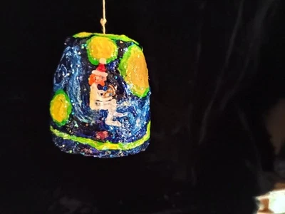 Pintura Brillante Adorno de Navidad CAMPANA Noche Estrellada Brut Arte Popular Van Gogh  Foto 1 de 4