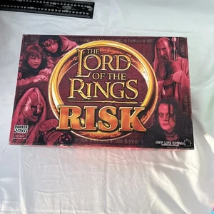 Lord of the Rings Risk Board Game Parker Hasbro Complete Middle-Earth Strategy W - Picture 1 of 6
