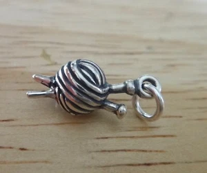 8x17mm 3D Sm Knitting Needles and Yarn Knit Sterling Silver Charm - Picture 1 of 3
