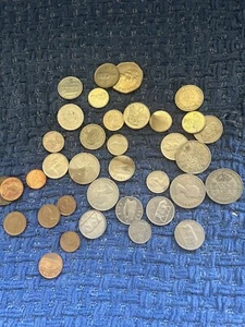 Old World Coins Lot-Ireland Irish Republic  And Other 37 Pcs - Picture 1 of 6