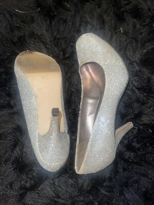 heels size 7.5 - Изображение 1 из 4