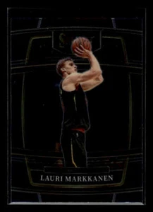 2021-22 Panini Select #90 Lauri Markkanen Blue (Retail Base) - Picture 1 of 2