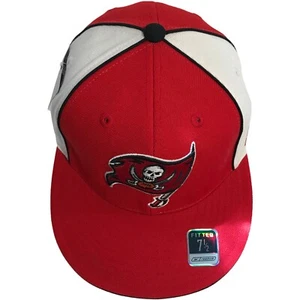Tampa Bay Buccaneers NFL Reebok On Field 7 1/2 Fitted Cap Hat $28 - Picture 1 of 6