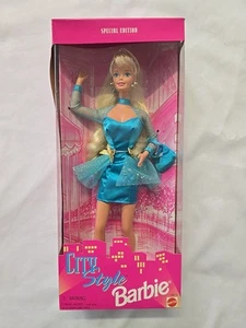 1995 City Style Barbie Special Edition #15612 - Picture 1 of 11