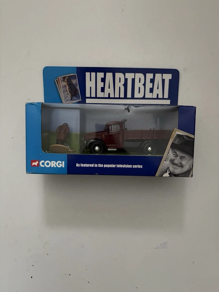 VINTAGE CORGI HEARTBEAT 1:43 SCALE CC07301 MORRIS COMMERCIAL TRUCK - Image 1 of 4
