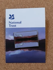 National Trust NEW ELTERWATER Lake Picture Card Charity Pin Badge - Foto 1 di 3