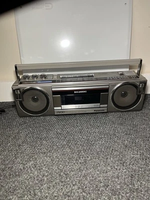 Panasonic RX-FM30 2 vías 4 altavoces ambiente AM FM estéreo casete grabadora boombox Foto 1 de 4
