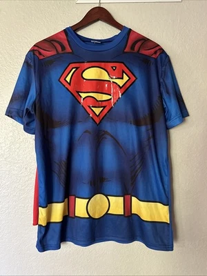 DC Comics Superman Costume T Shirt With Cape Men Size S/M Halloween Costume - Image 1 of 4