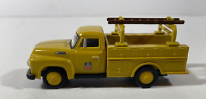 CMW Mini Metals - Ford F-350 1954 - " UNION PACIFIC " Utility Truck - As NEW