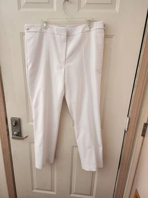 Calvin Klein Women's Classic White Fully Lined Slacks. Front leg Pleated. S16 - Image 1 of 4