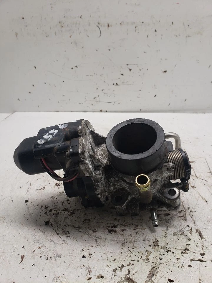 Cuerpo del acelerador compatible con 01-09 PRIUS 1423935 Foto 1 de 4