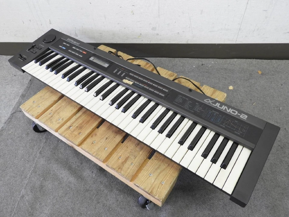 Roland Alpha Juno 2 61 Key Polyphonic Synthesizer Synth Keyboard - Image 1 of 2