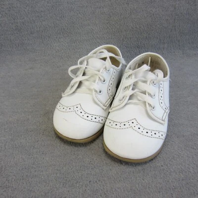 Zapatos con cordones blancos vintage pequeños pasos pequeños talla 5 hechos en EE. UU. Oxford Foto 1 de 4