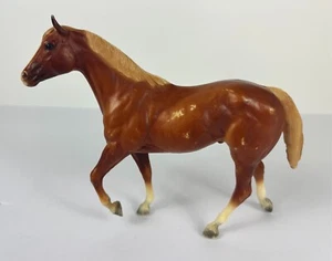Breyer #842 Sorrel Stock Horse Stallion Skipster's Chief Therapeutic Horse 1991 - Picture 1 of 14