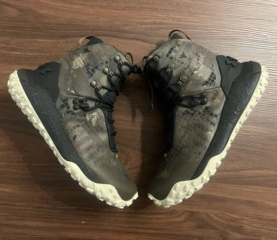 Botas camufladas Under Armour HOVR Dawn WP 2.0 Project Rock para hombre 7/W8.5 3027739-300 Foto 1 de 4