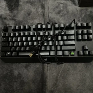 Razer BlackWidow V3 Gaming Keyboard US Used - Picture 1 of 2