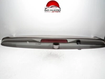 TOYOTA ALPHARD BOOT TAILGATE SPOILER & 3rd LIGHT 2002-2008 - Image 1 of 4