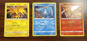 Pokemon TCG - Zapdos 48/185 Articuno 36/195 Moltres 21/172 Kosmos Holo Promo NM - Bild 1 von 2