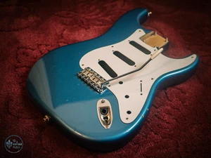 2009 Squier Classic Vibe Body – Alder! – FSR Lake Placid Blue w/ Upgraded Parts! - Picture 1 of 18