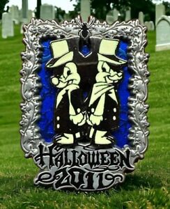 WDW - Chip 'n Dale as the Haunted Mansion Duelers - Halloween 2011 Pin