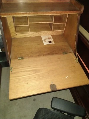 ANTIGUO ESCRITORIO INCLINADO MADERA ROBLE SECRETARIA Foto 1 de 4