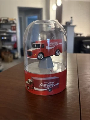 Camión Coca-Cola con vitrina Foto 1 de 4