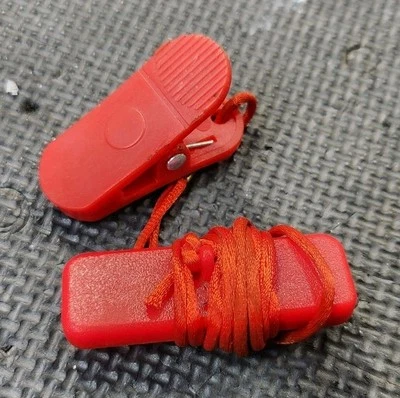 Walmart Import T-4303 Treadmill Rectangular Magnetic Safety Key & Lanyard - Image 1 of 2