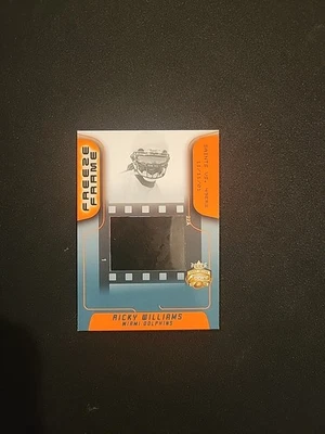 2002 Fleer Focus Jersey Edition - Freeze Frame Ricky Williams #11FR - Image 1 of 2