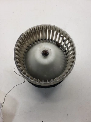 Б/у двигатель вентилятора ОВК подходит для: 2010 Chevrolet Cobalt класса A - Изображение 1 из 4