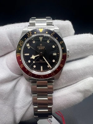 Nuevas pegatinas Tudor Black Bay 58 GMT 10/25 2025 7939G1A0NRU “Coca-Cola” Foto 1 de 4