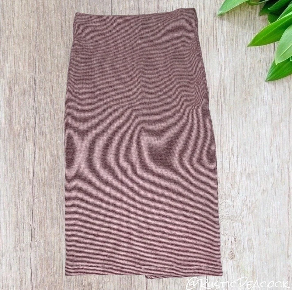 Falda Zara Trafaluc Mujer Pequeña Roja Blanca Elástica Pull On Foto 1 de 4