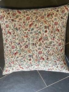 CALDEIRA DECORATIVE PILLOW MADE IN UK Tapestry Bird Print Beautiful Luxury Rare - Picture 1 of 3