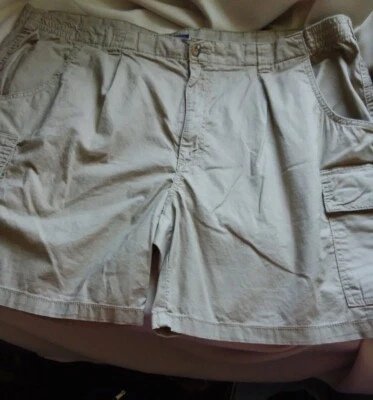 Pantalón corto cargo color tostado para hombre talla 44 con trabillas John Blair Foto 1 de 4