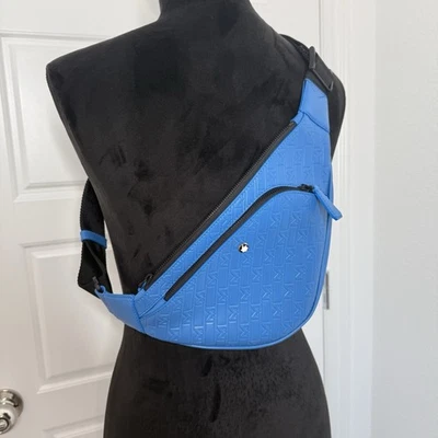 Bolso de Pecho Montblanc M_Gram 4810 130024 Cuero Azul Repujado NUEVO Foto 1 de 4