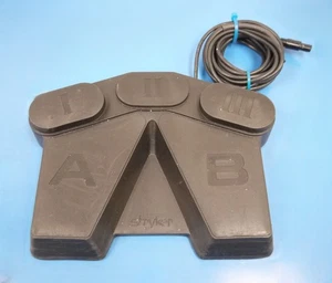 Stryker Ref: 5100-8 TPS Fußschalter bidirektionales medizinisches Fußpedal - Bild 1 von 3