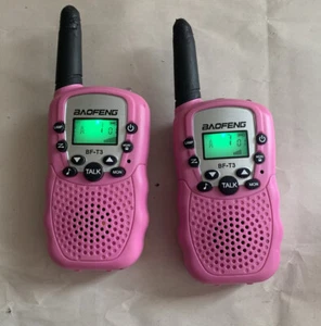 2-Piece Multi Channel Walkie Talkie Set - Pink 3km Range BAOFENG BF-T3 Works - Zdjęcie 1 z 4