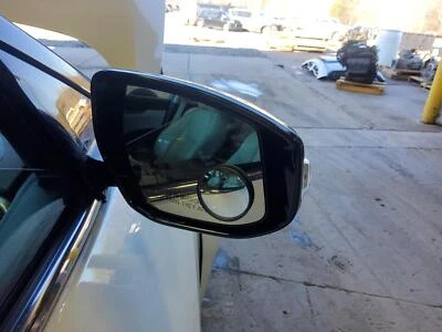 Espejo retrovisor derecho usado se adapta a: Nissan Máxima Power 2017 con intermitentes LED calor Foto 1 de 4