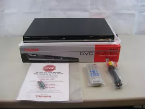 Toshiba SD-K770 Digital Cinema Progressive Scan DVD Player w/Dolby Digital-New - Picture 1 of 12