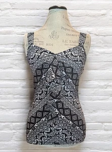 White House Black Market Black and White Dress Tank Top Stretch Nit RN 111459 - Picture 1 of 6